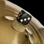 Borboletas personalizadas Krest com furo 8mm e rosca M8 — fixação segura e acabamento resistente para suportes de pratos de bateria.